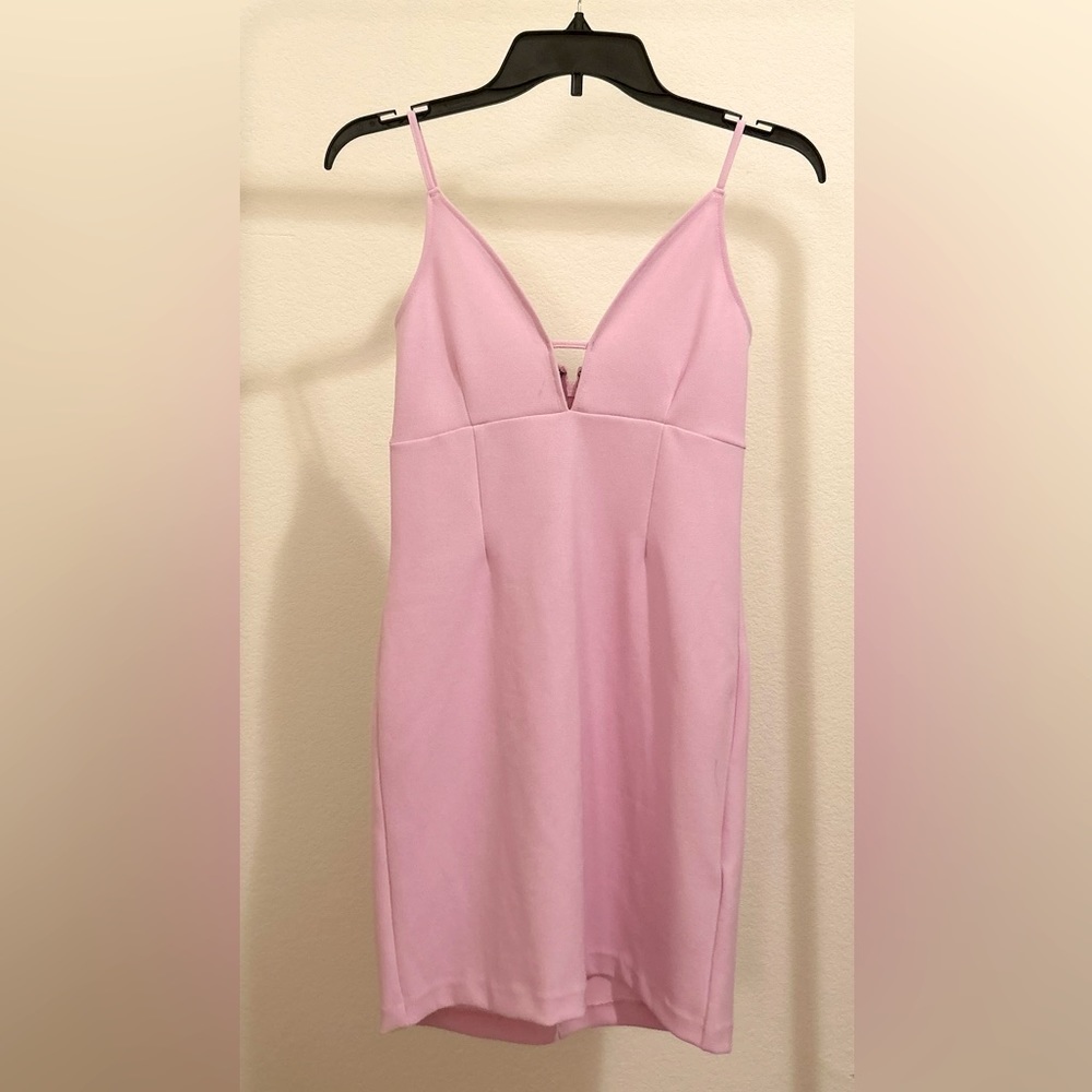EUC Abercrombie and Fitch Light Pink Fitted Dress - Picture 1 of 6